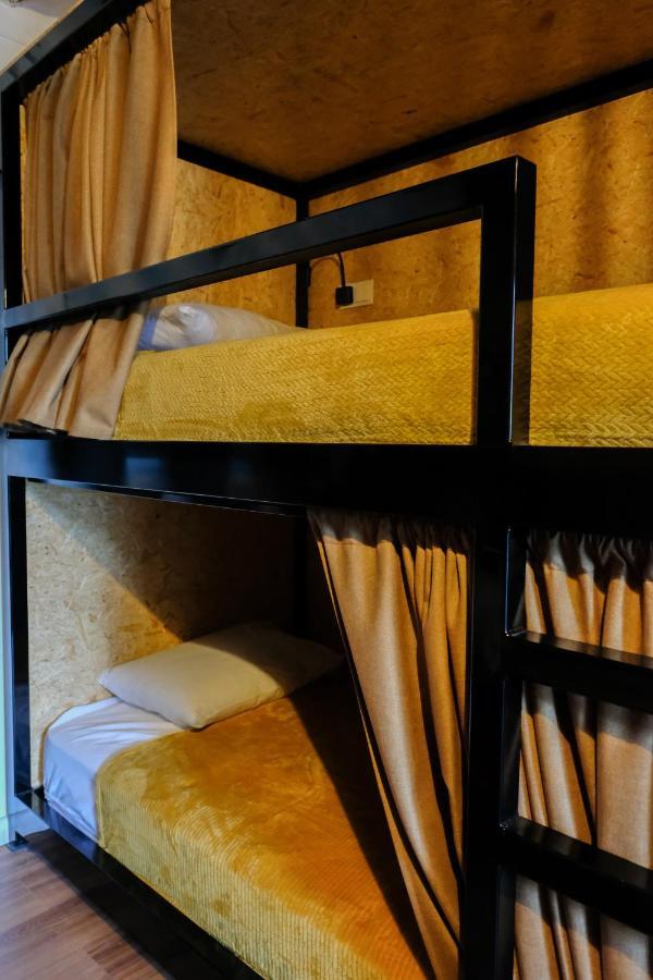 Loving Strangers Hostel Мадалена Екстериор снимка